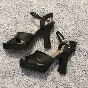 Black Fioni, size 8 heels